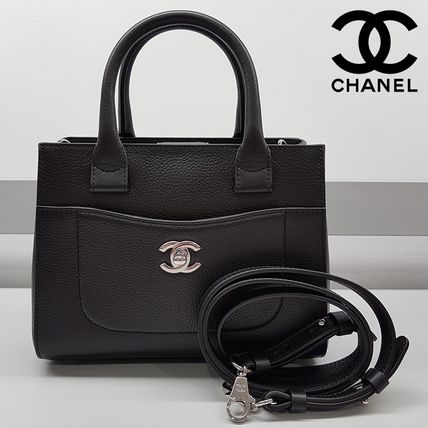 MOST EXPENSIVE HANDBAG BRANDS IN THE WORLD
